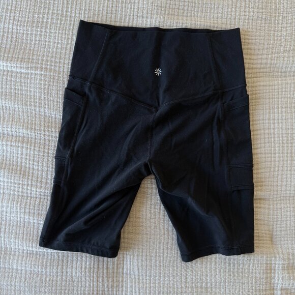 Athleta Salutation Stash Cargo 9" Short - Picture 4 of 6